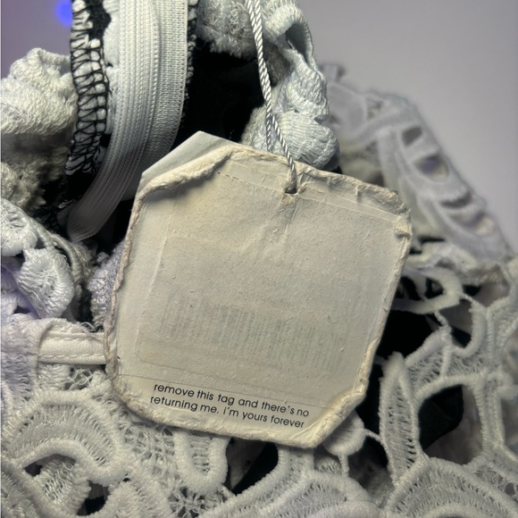 Lace Crochet Appliqué Style White Dress - Picture 7 of 7